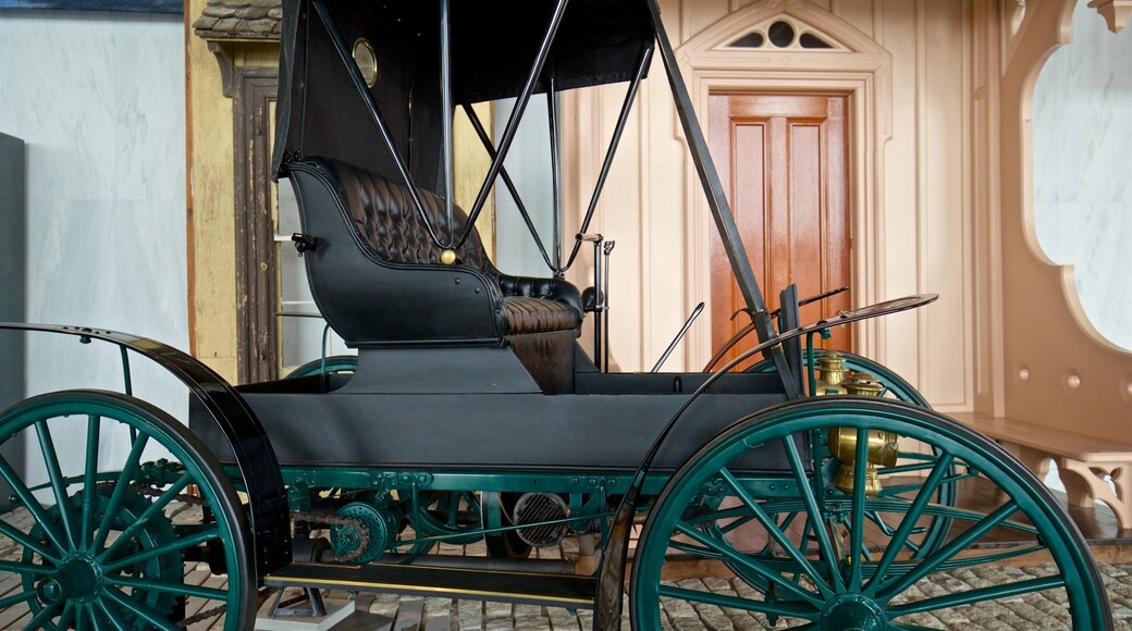 New York State Museum mostrando vista interna y elementos patrimoniales