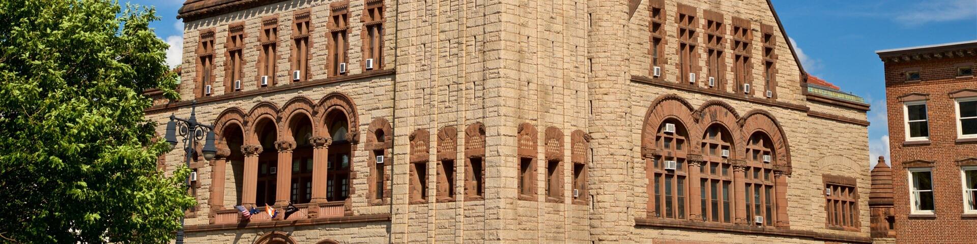 Albany City Hall featuring heritage architecture