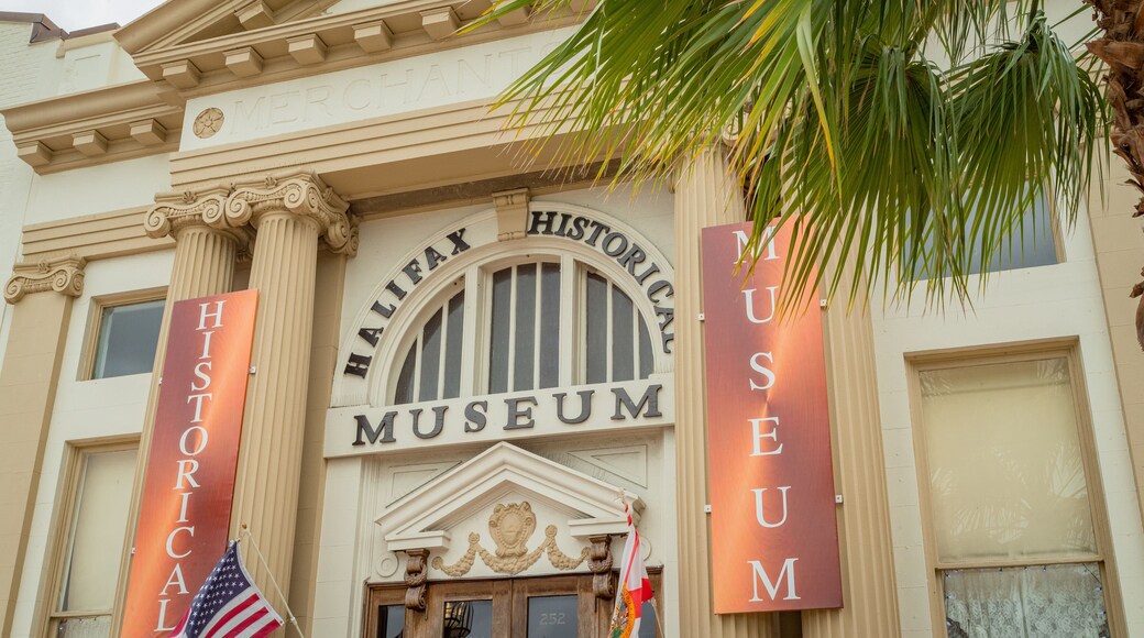 Halifax Historical Museum showing signage