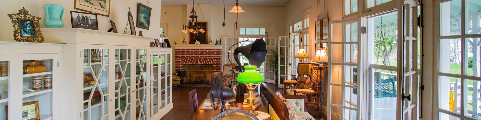 Edison and Ford Winter Estates showing a house, interior views and heritage elements