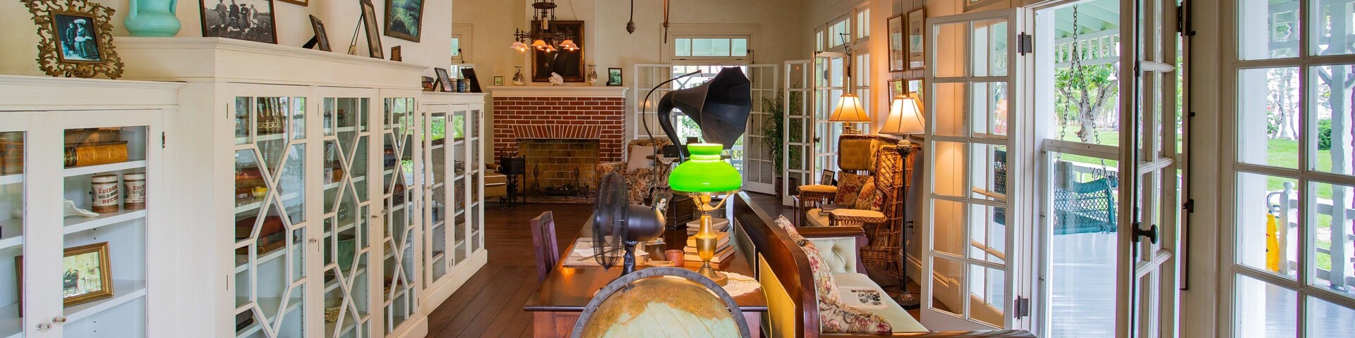 Edison and Ford Winter Estates showing a house, interior views and heritage elements