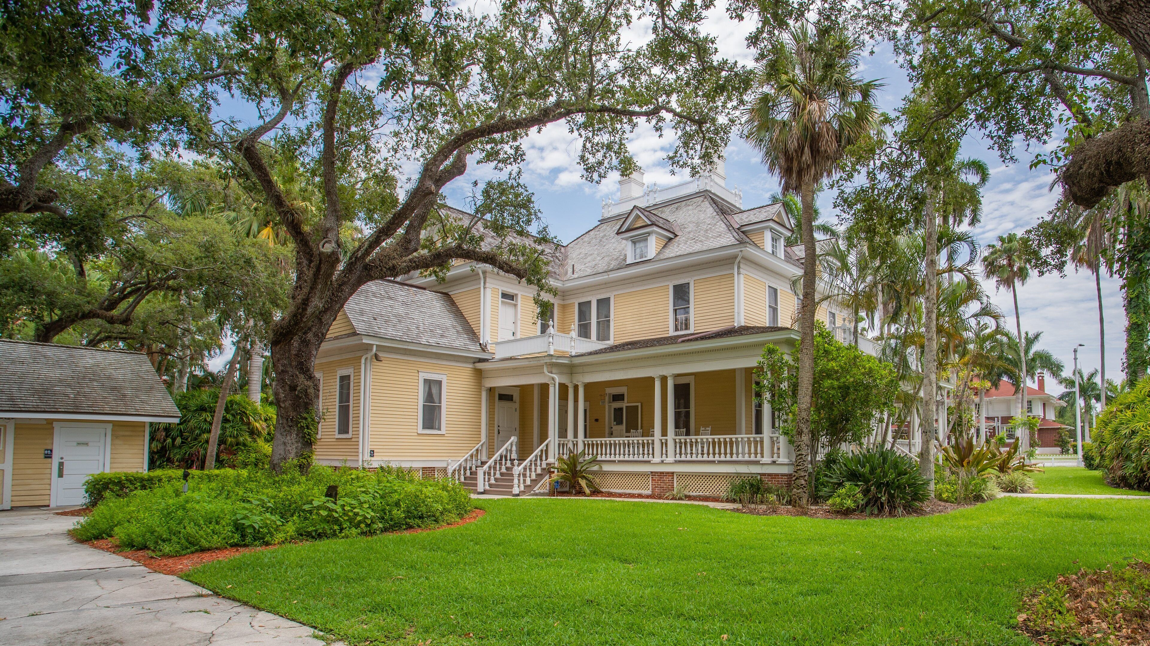 Burroughs Home showing a house