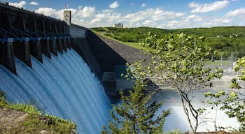 Floodgates Open on Table Rock Dam 2017