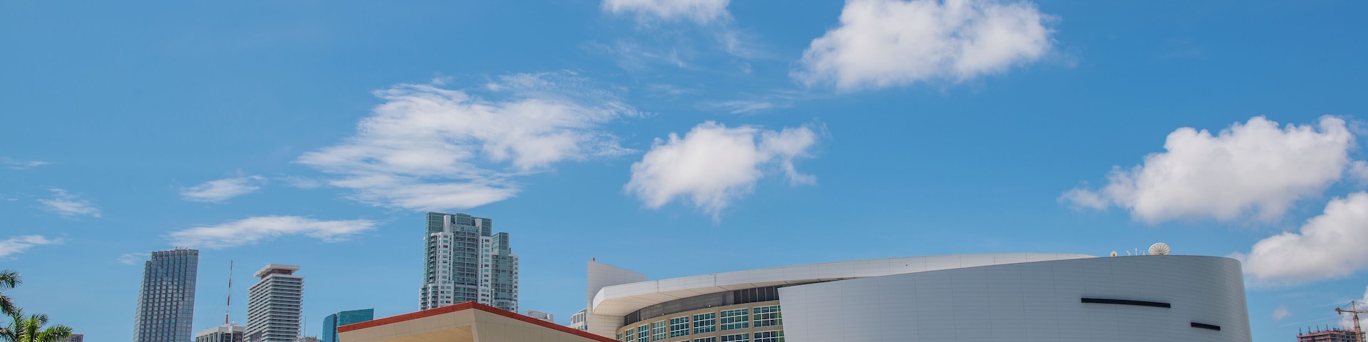 Miami_AmericanAirlinesArena_6065853-0004