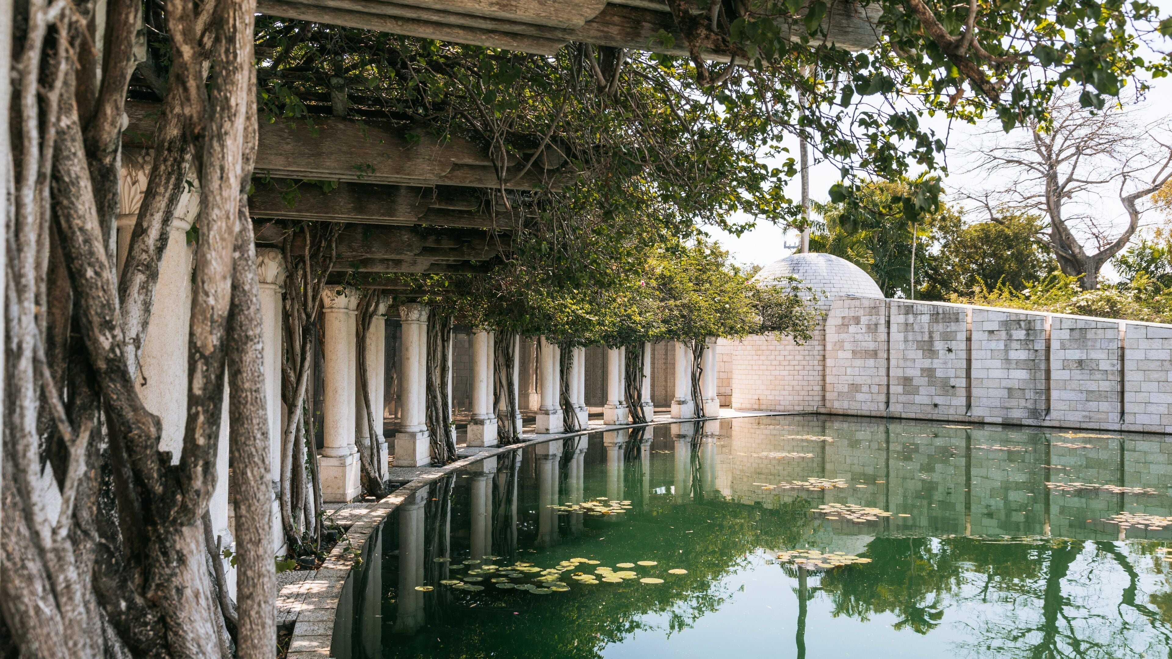 Holocaust Memorial Miami Beach