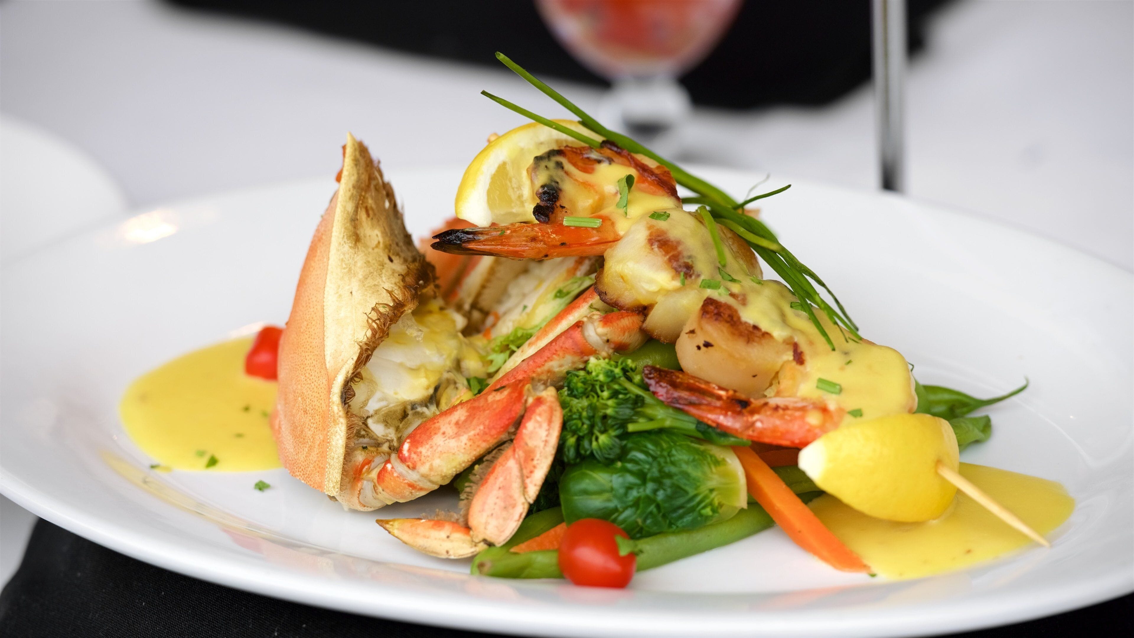 Bến cảng Fishermans cho thấy thức ăn