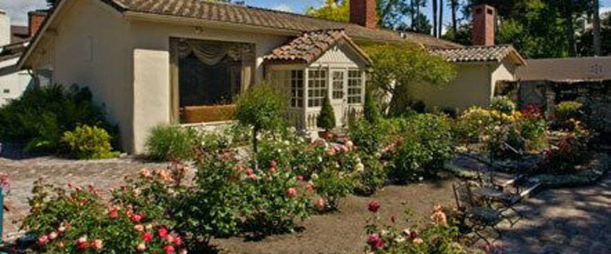 C24WWH The ROSE GARDEN at LA MIRADA Museum of Art - Monterey, California