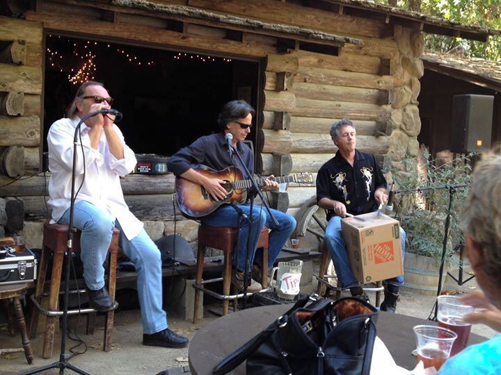 Cold Spring Tavern outside Santa Barbara.  And yes, dude was playing a box!😀😳
This was a Sunday afternoon when Tom Ball, Kenny Sultan and Jody Eulitz on the box.  They are there quite a lot of Sundays and are worth checking out for sure.  Interesting place and decent (albeit expensive) food.