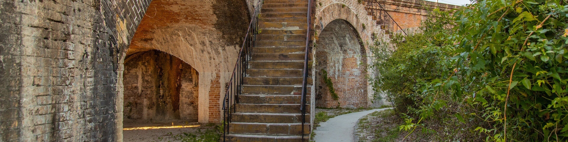 Fort Pickens showing heritage elements