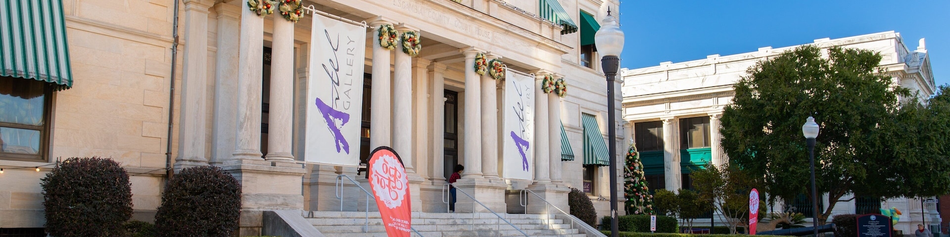 Downtown showing heritage elements and heritage architecture