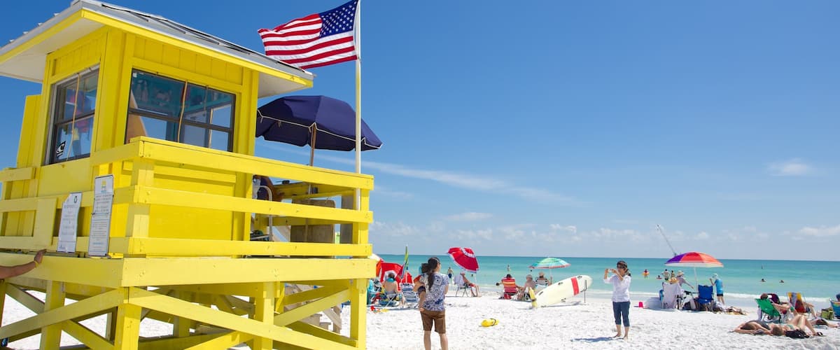 Siesta Key Public Beach which includes a beach