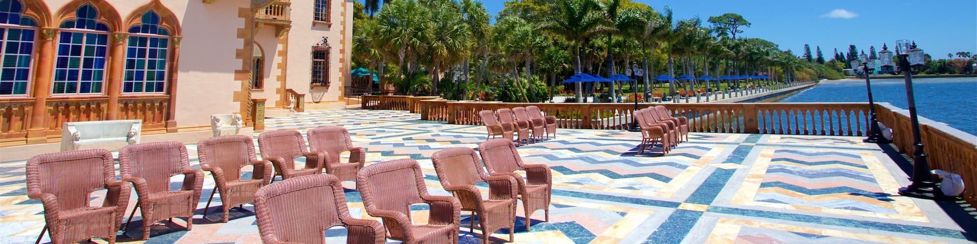 Ca d\'Zan Mansion どの含み 遺跡・遺産 と 湖あるいは泉