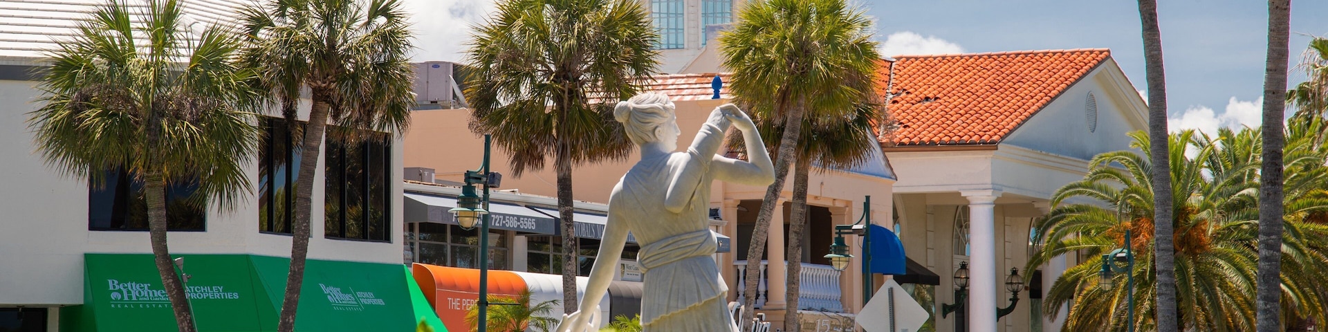 St. Armands Circle featuring a statue or sculpture