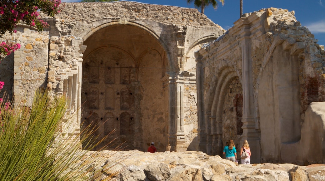 Mission San Juan Capistrano featuring heritage architecture and building ruins