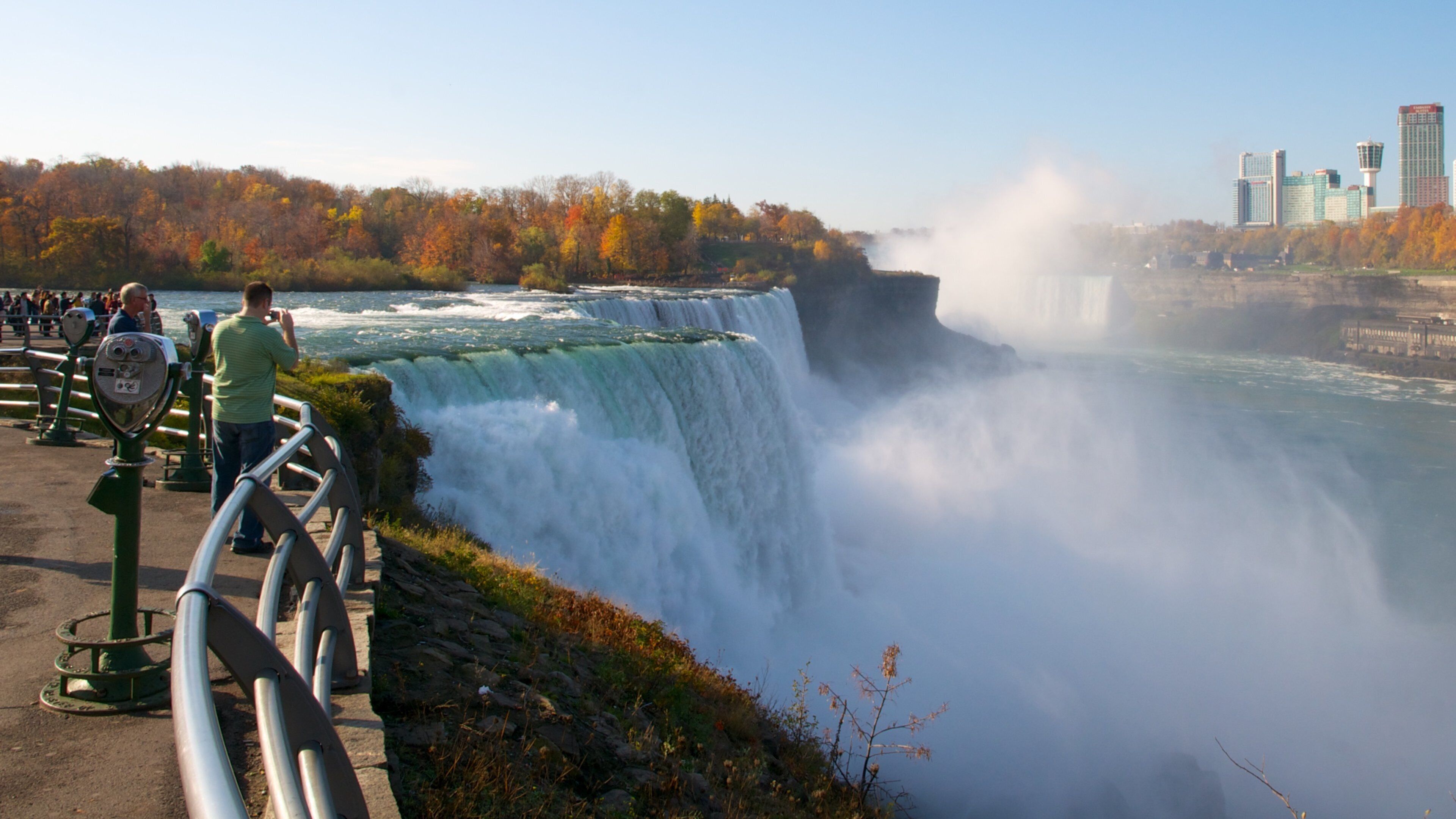 Niagara Falls State Park mostrando paisagens e uma cascata