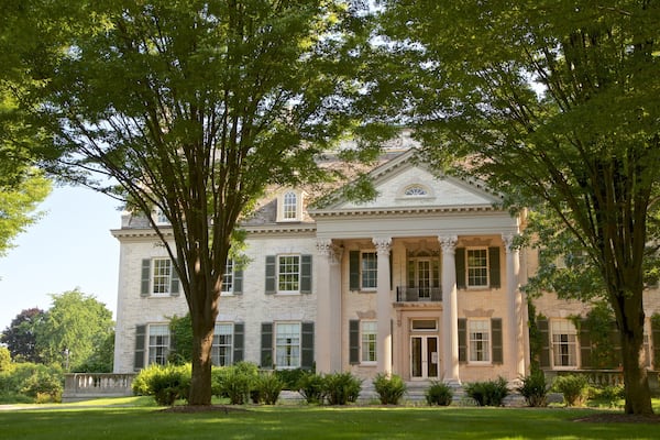 George Eastman House featuring a house