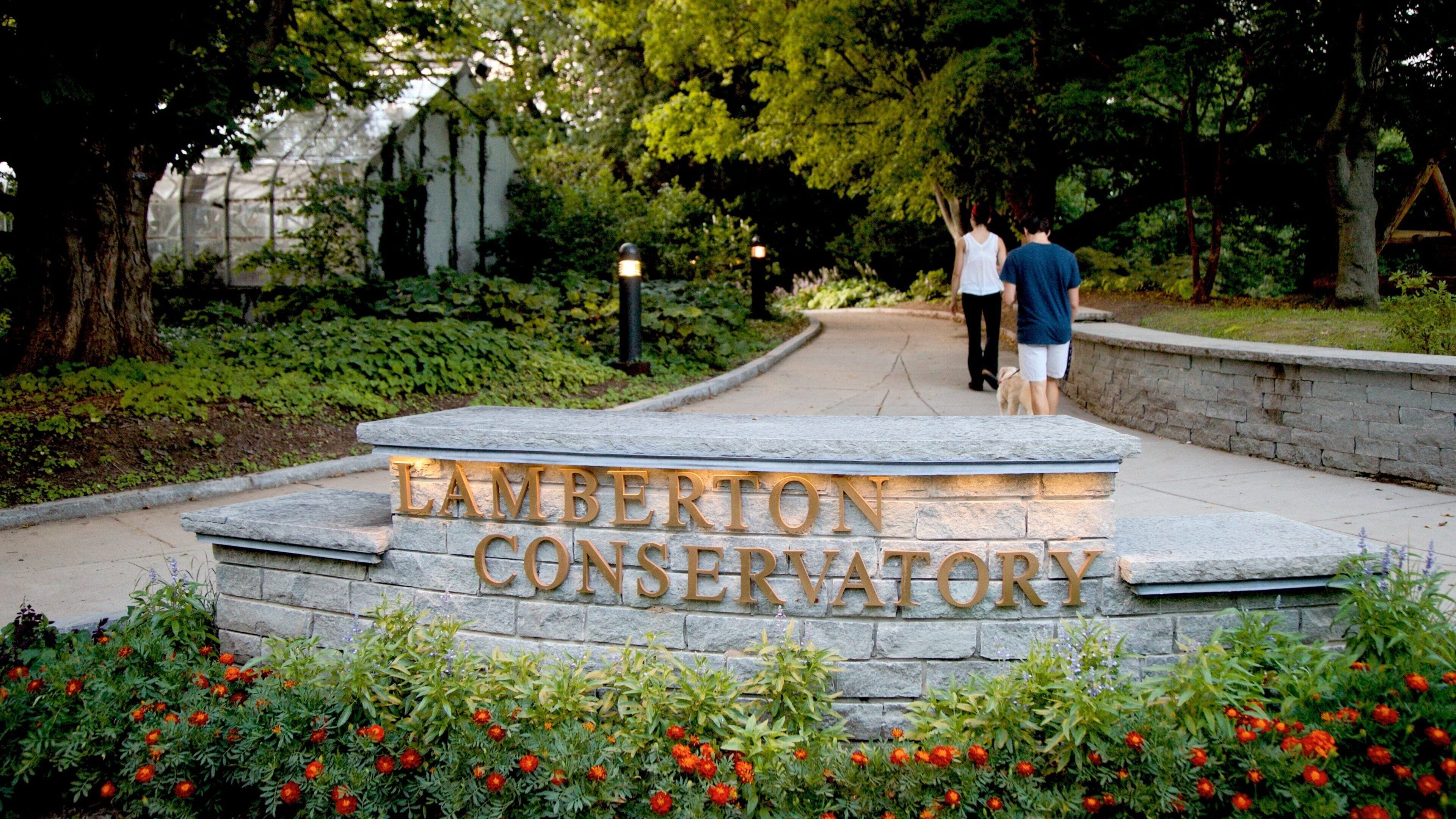 Highland Park which includes hiking or walking, signage and a park