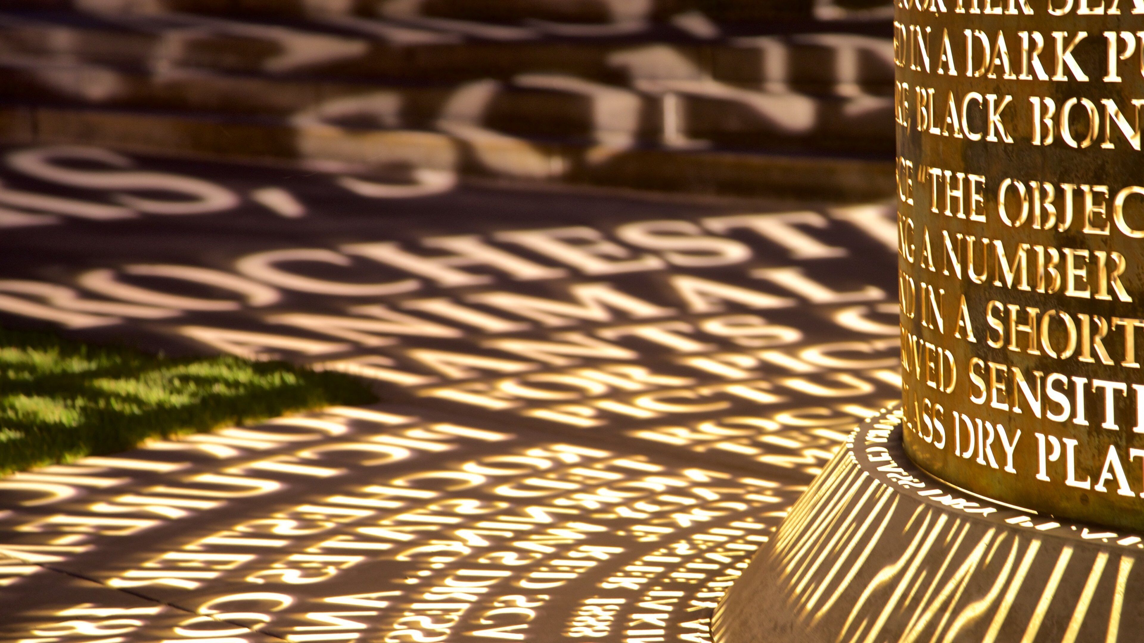 Memorial Art Gallery showing art