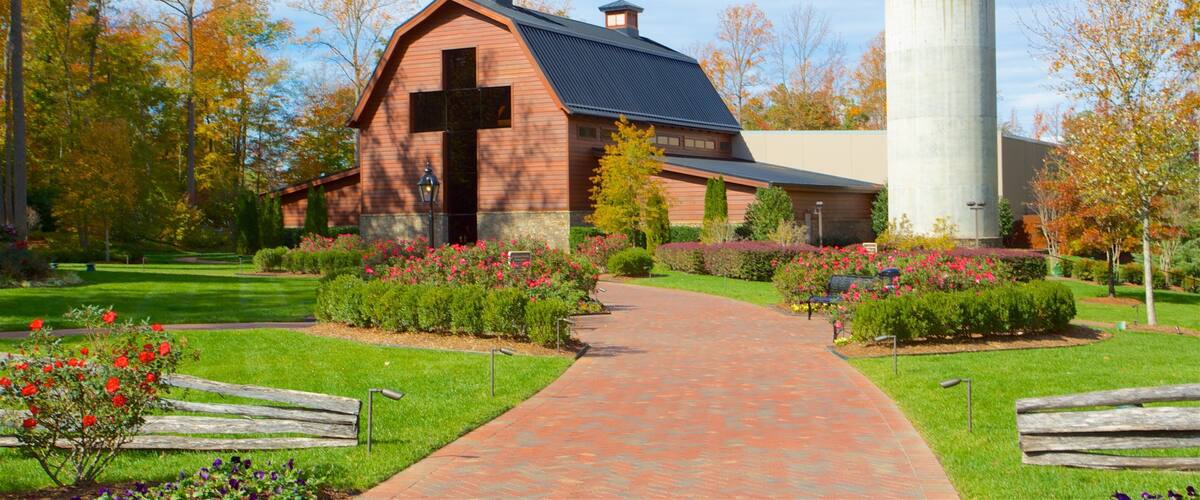 Billy Graham Library mit einem Geschichtliches, Garten und Blumen