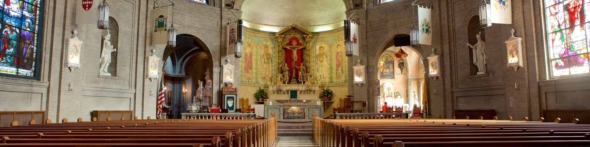 Basilica of Saint Lawrence featuring heritage architecture, religious aspects and a church or cathedral