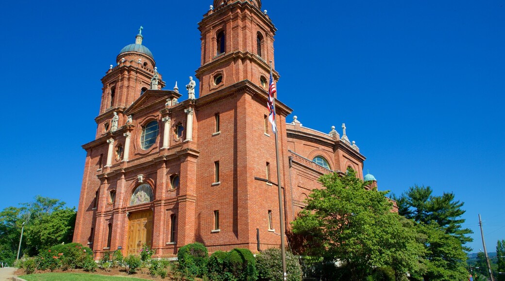 Basilica of Saint Lawrence og byder på kulturarvsgenstande, en kirke eller en katedral og religiøse aspekter