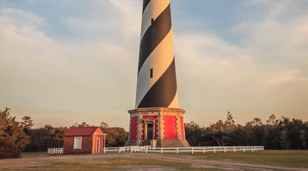 Beautiful Lighthouse worth the drive to the south end of the island to see.
#CapeHatteras #Outerbanks #NC #lighthouse