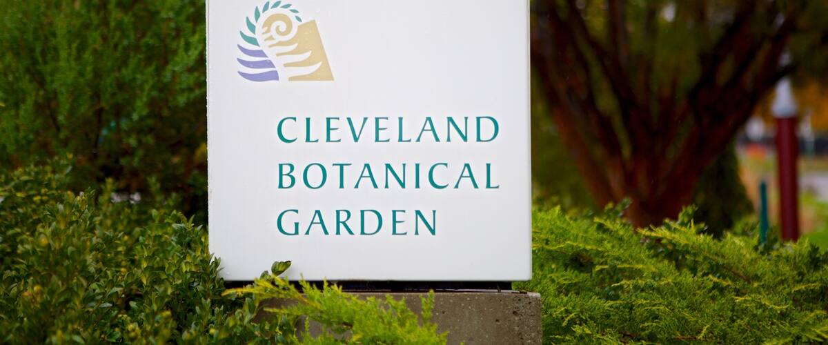 Cleveland Botanical Garden featuring signage