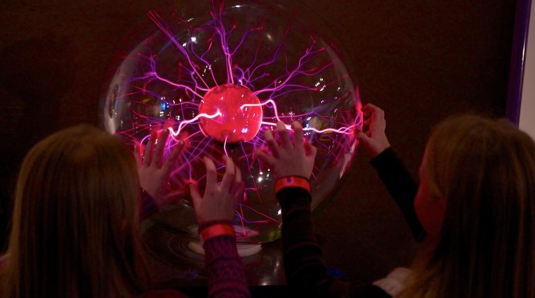 Great Lakes Science Center featuring interior views as well as children