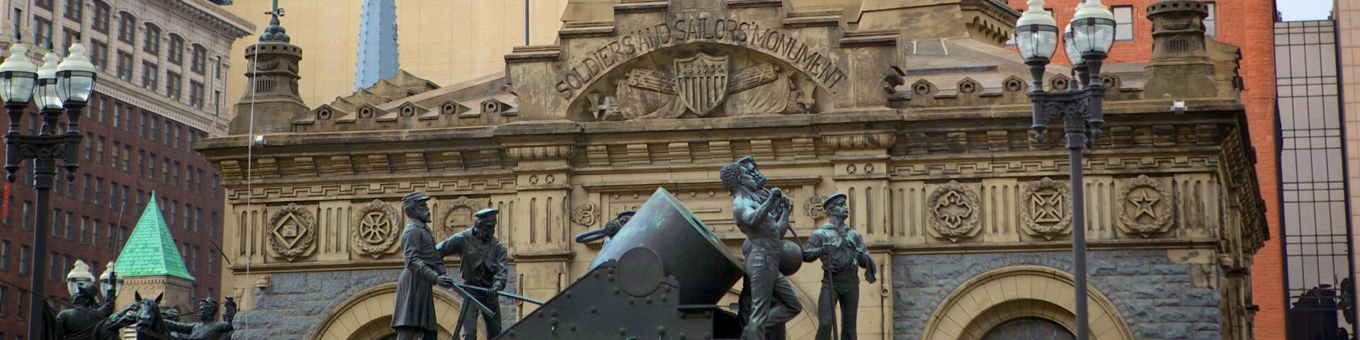 Soldiers and Sailors Monument showing heritage architecture, a monument and a city