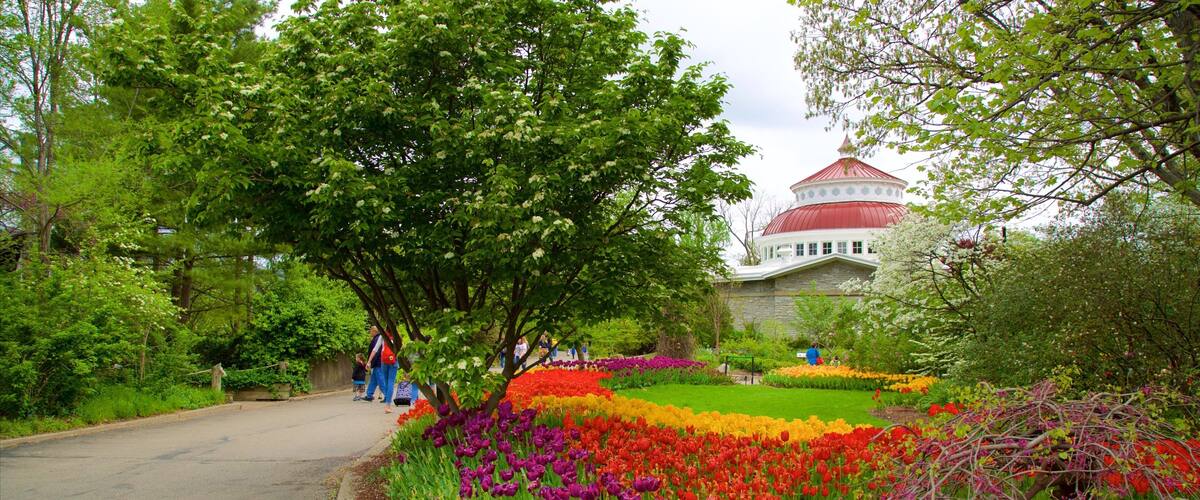 Cincinnati Zoo and Botanical Garden das einen Garten und Wildblumen