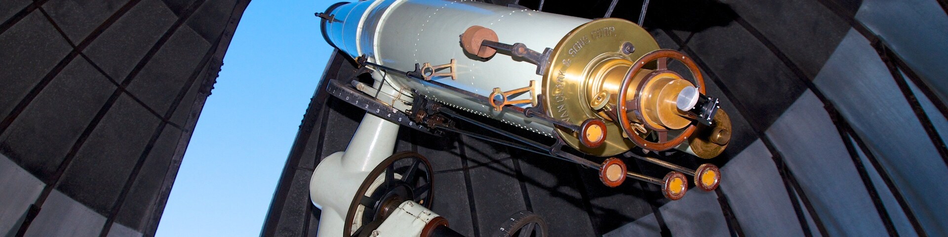 Cincinnati Observatory Center showing an observatory and interior views