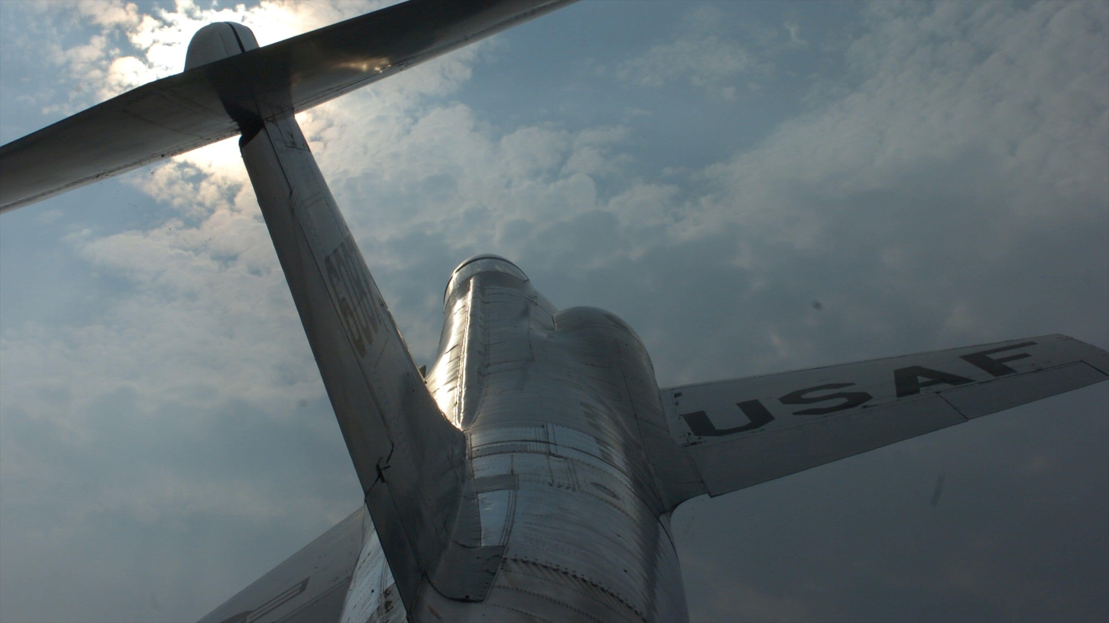 국립 미 공군 박물관 을 보여주는 항공기