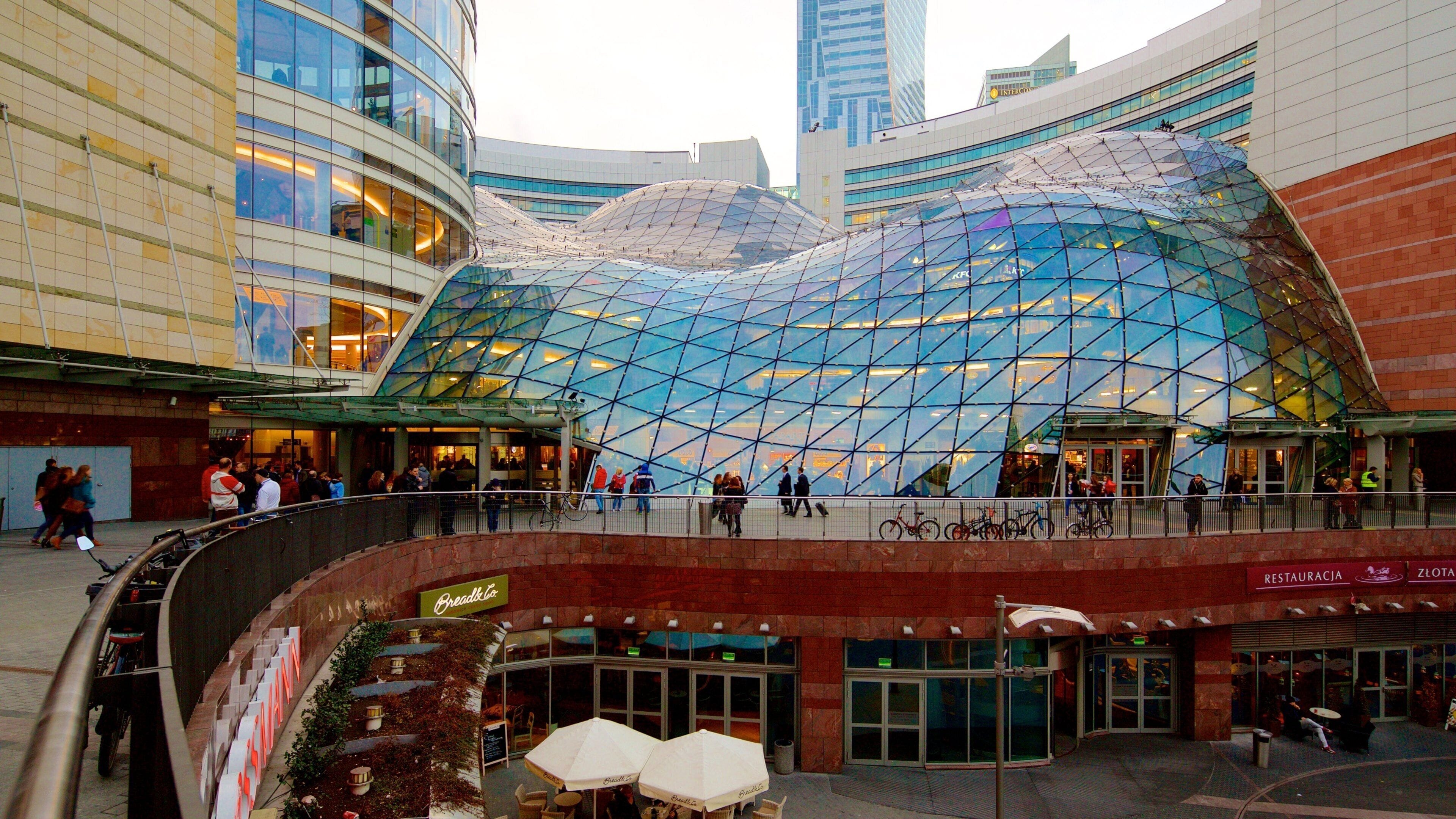 Zlote Tarasy showing modern architecture and a city