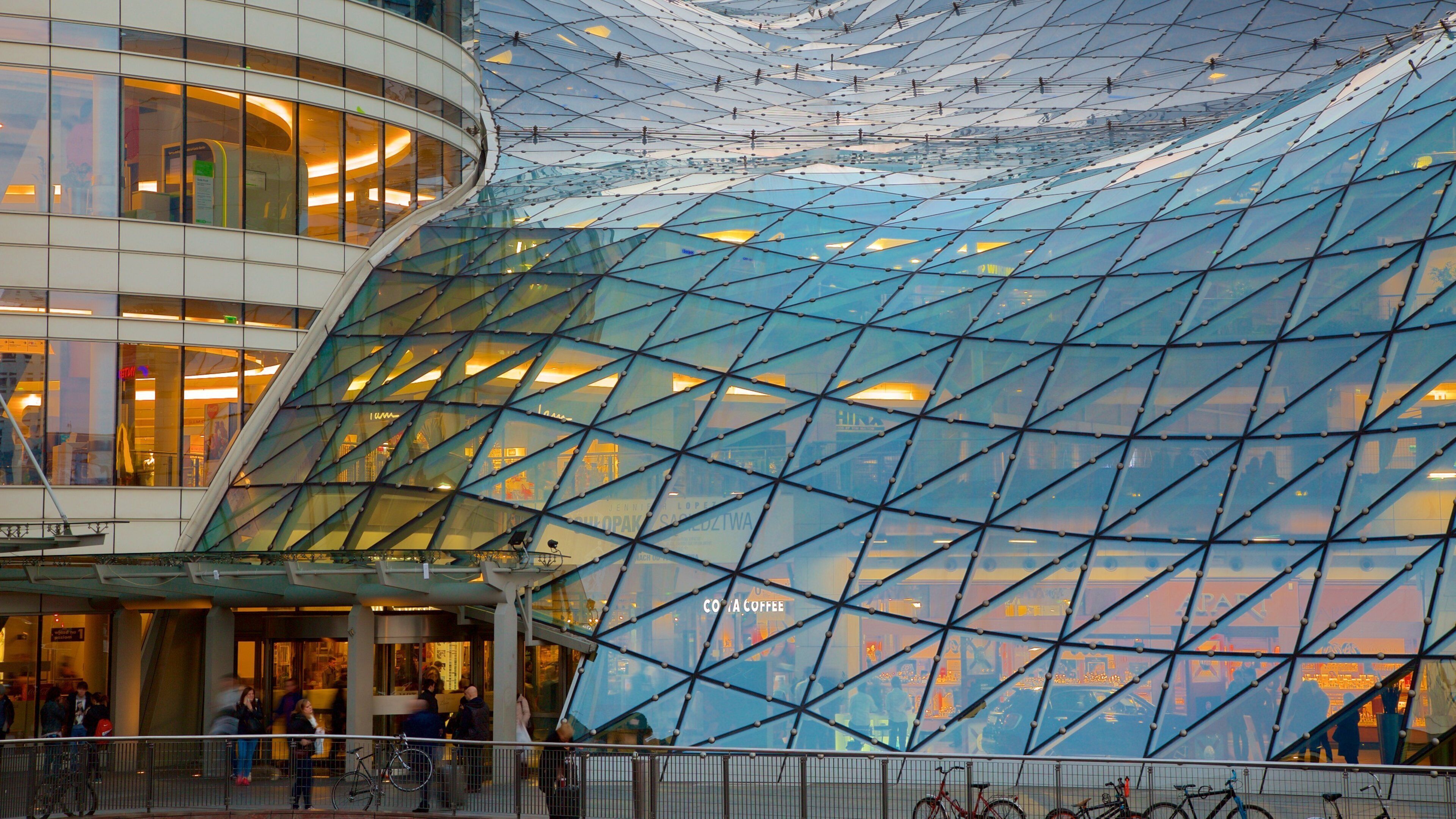 Golden Terraces which includes modern architecture