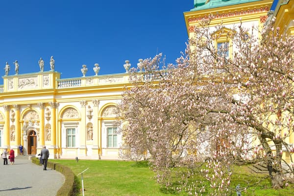 Wilanow Palace featuring heritage architecture and heritage elements