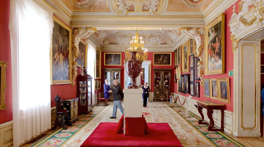 Wilanow-palasset fasiliteter samt innendørs, kulturarv og kunst