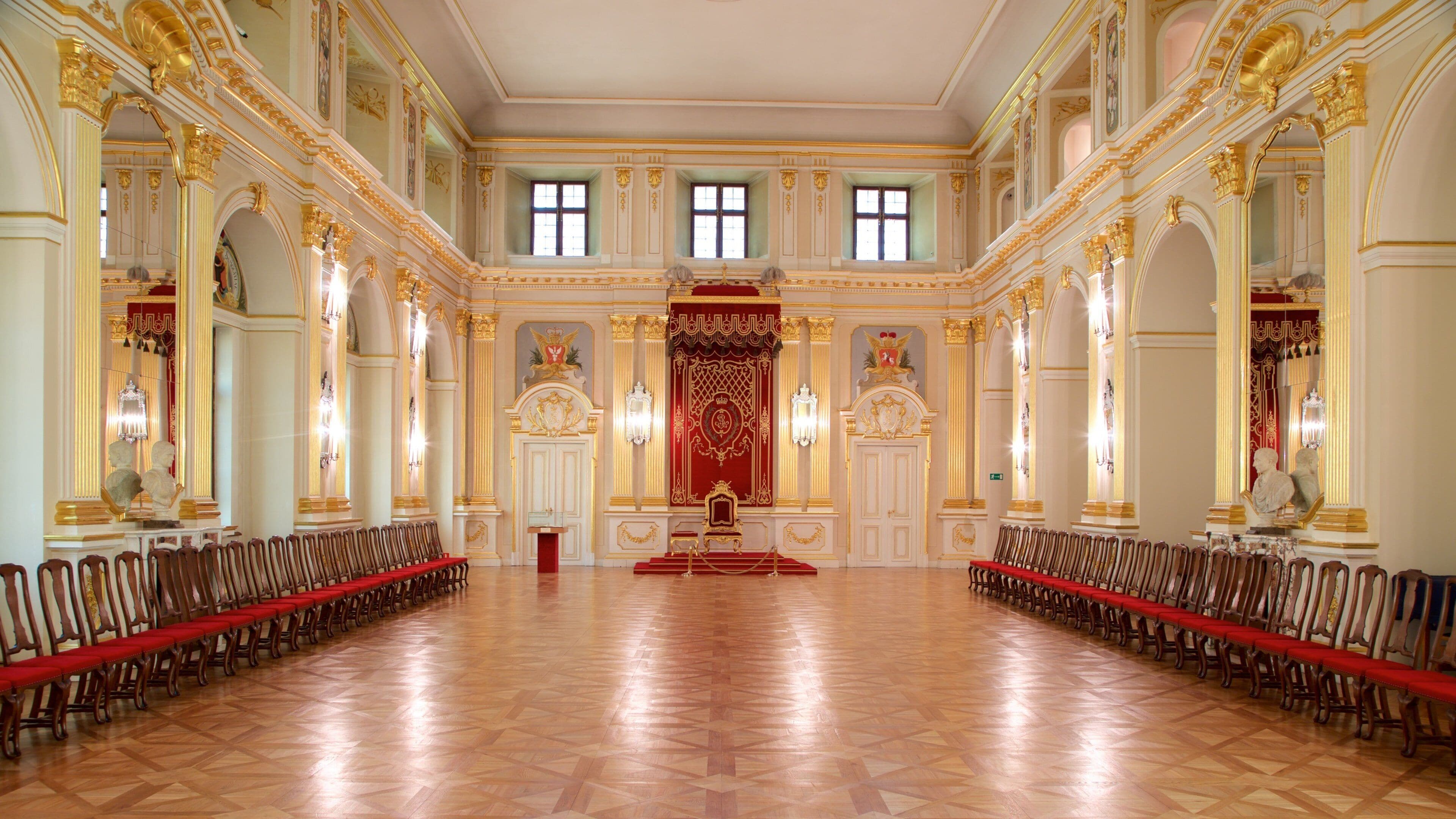 Royal Castle featuring heritage elements, interior views and heritage architecture