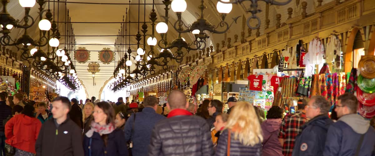 Lonja de los paños que incluye mercados y también un grupo grande de personas