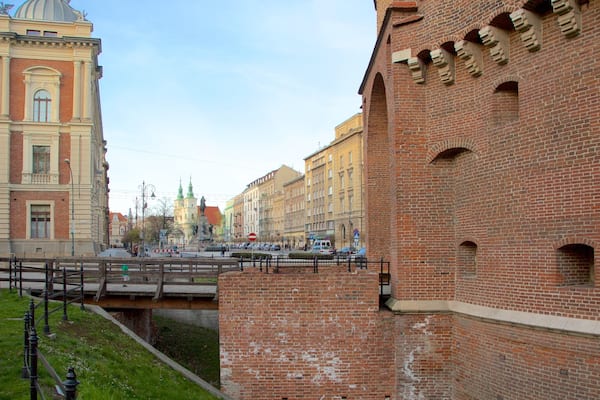 Krakauer Barbakane welches beinhaltet Geschichtliches