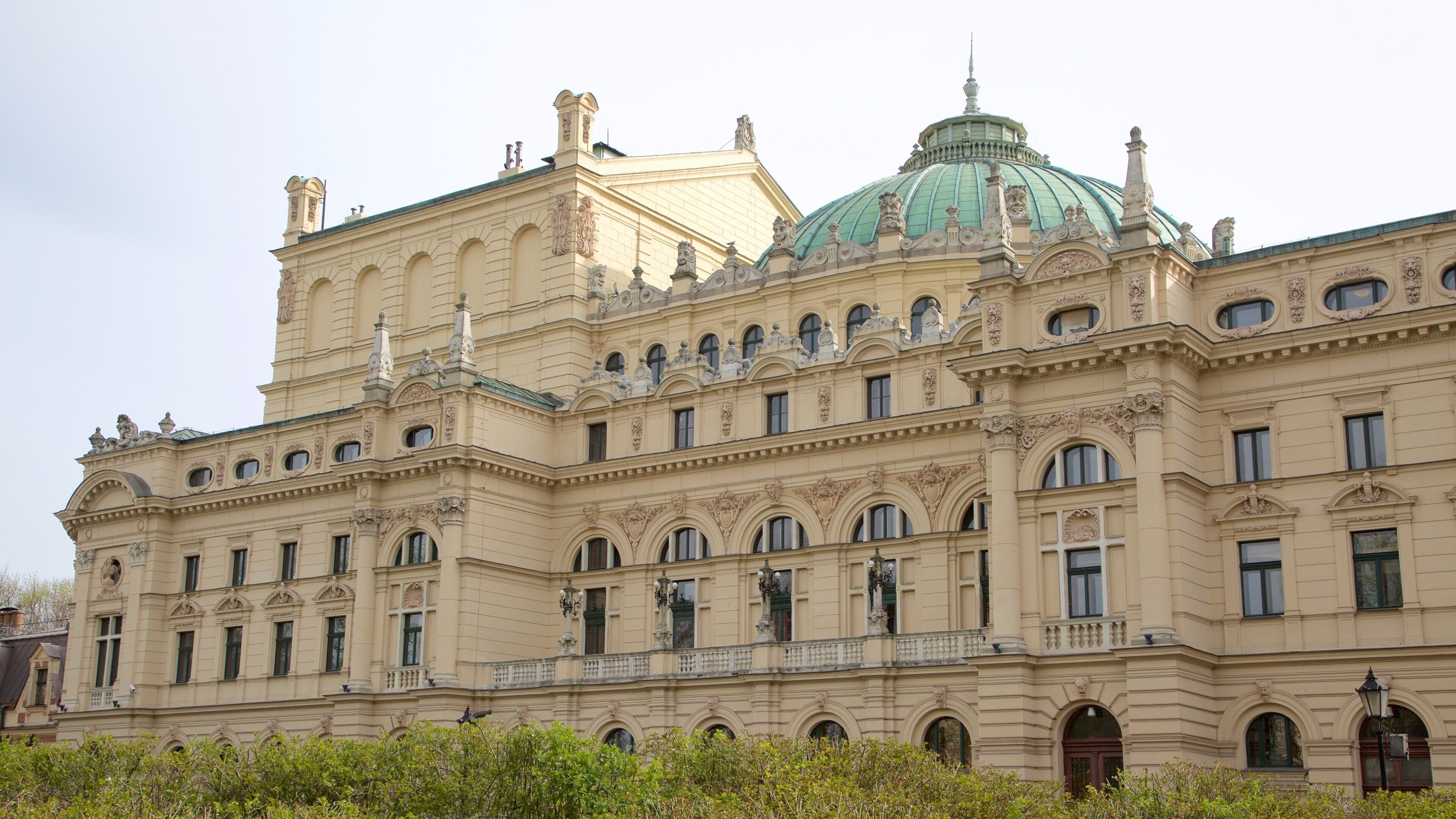 Juliusz Slowacki Theater showing heritage elements, theater scenes and heritage architecture