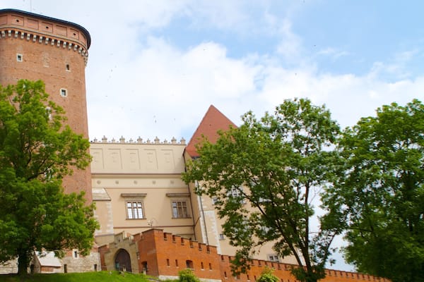 Planty Park featuring heritage architecture and a castle
