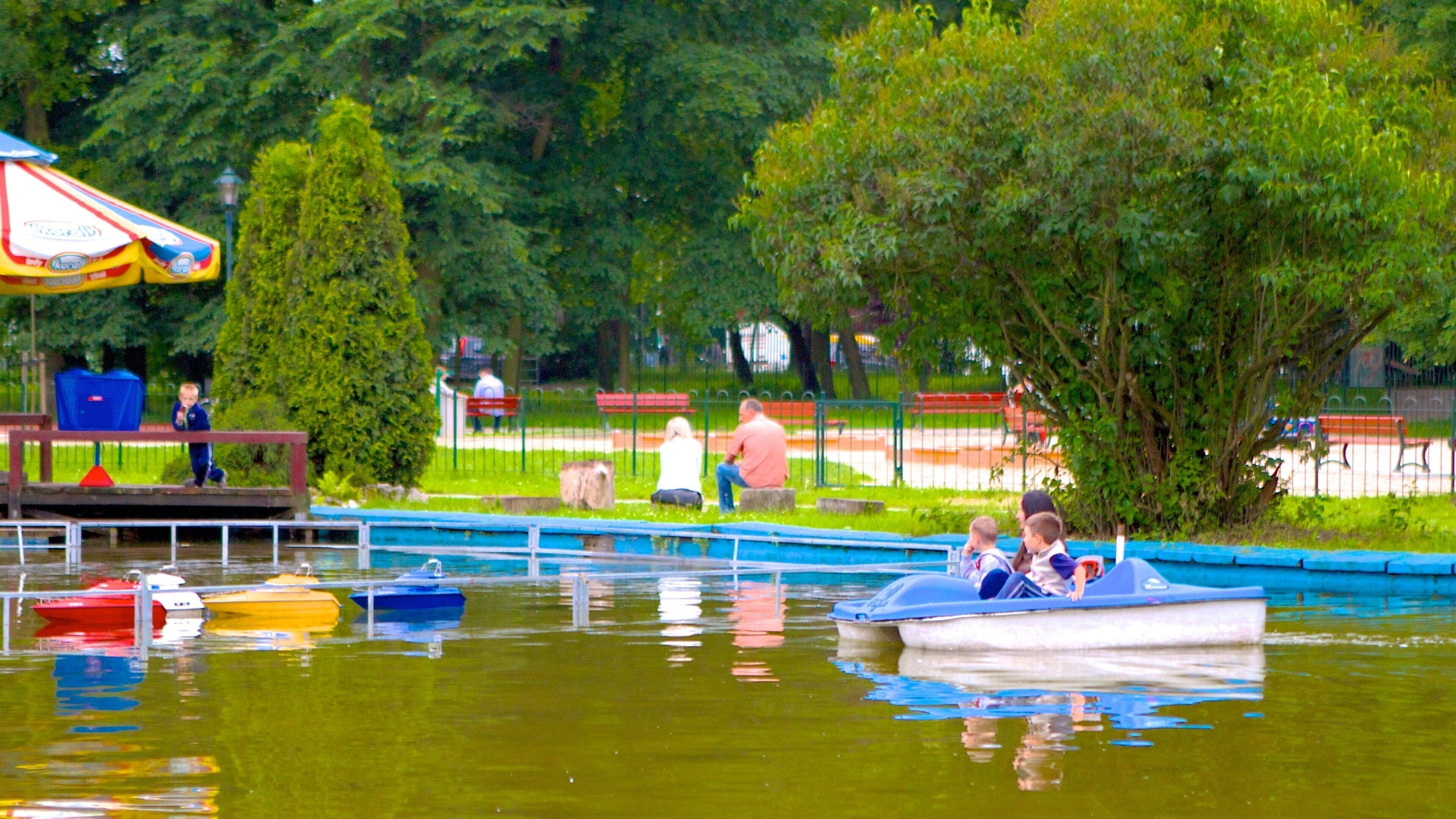 Jordan Park which includes a park, boating and a pond