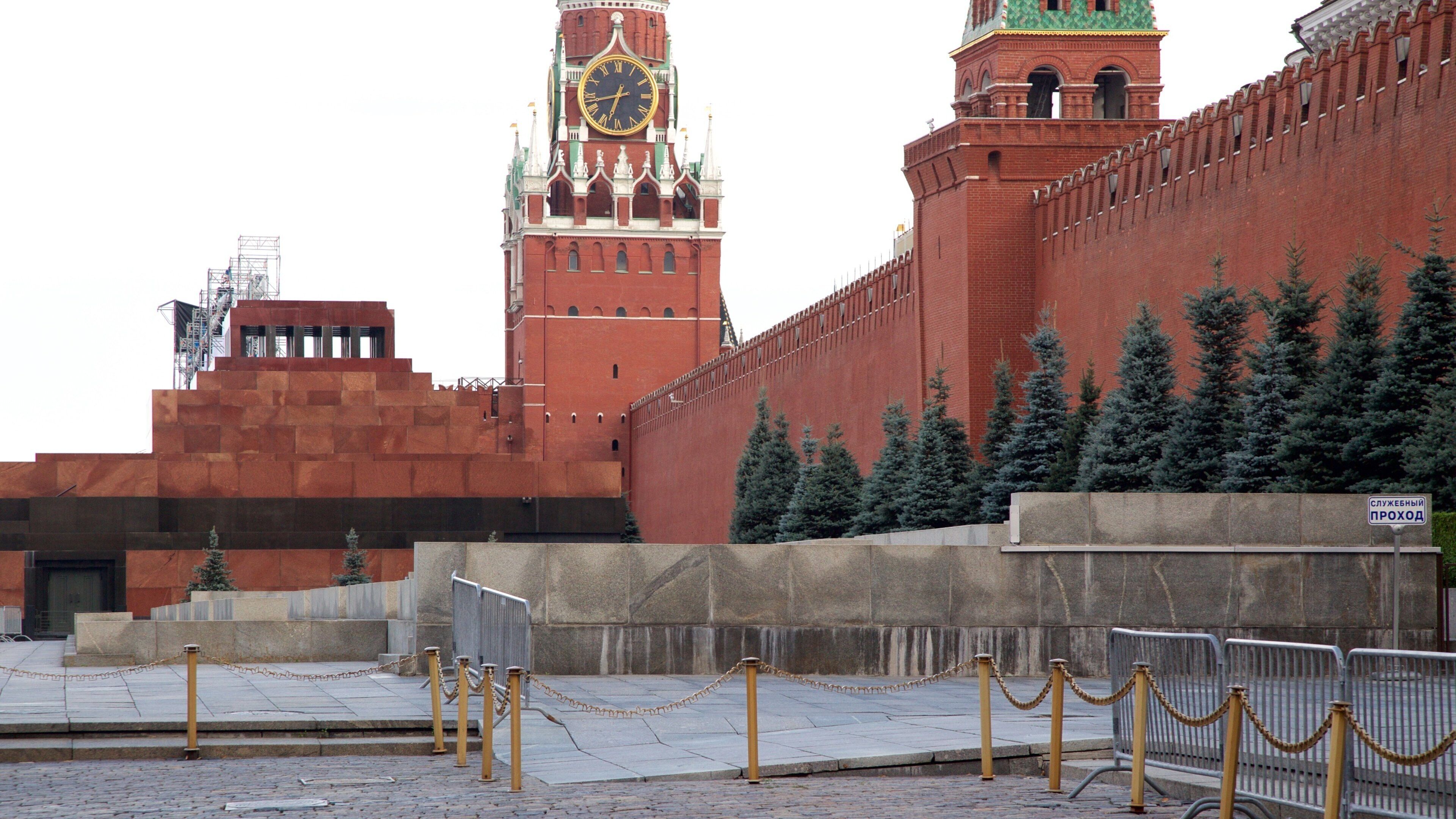 Lenin\'s Mausoleum featuring a square or plaza