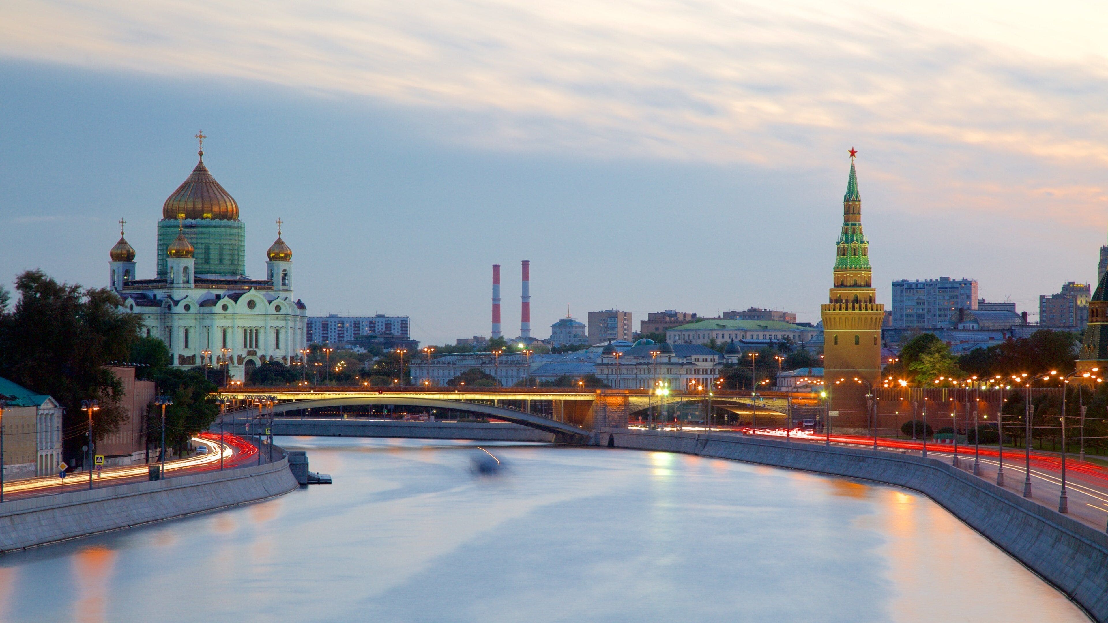 Cathedral of Christ the Savior showing a city and a river or creek