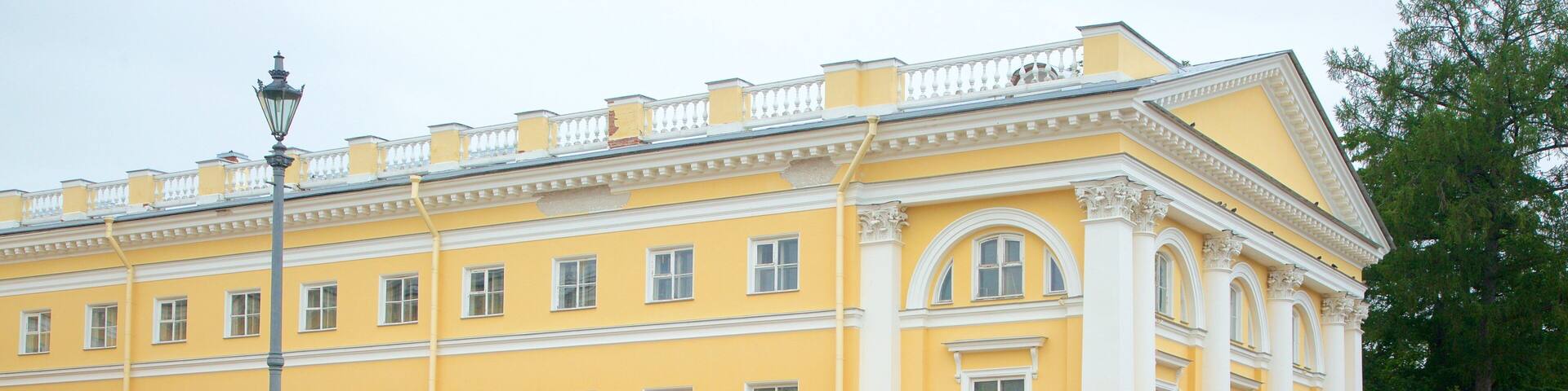 Alexander Palace which includes heritage architecture