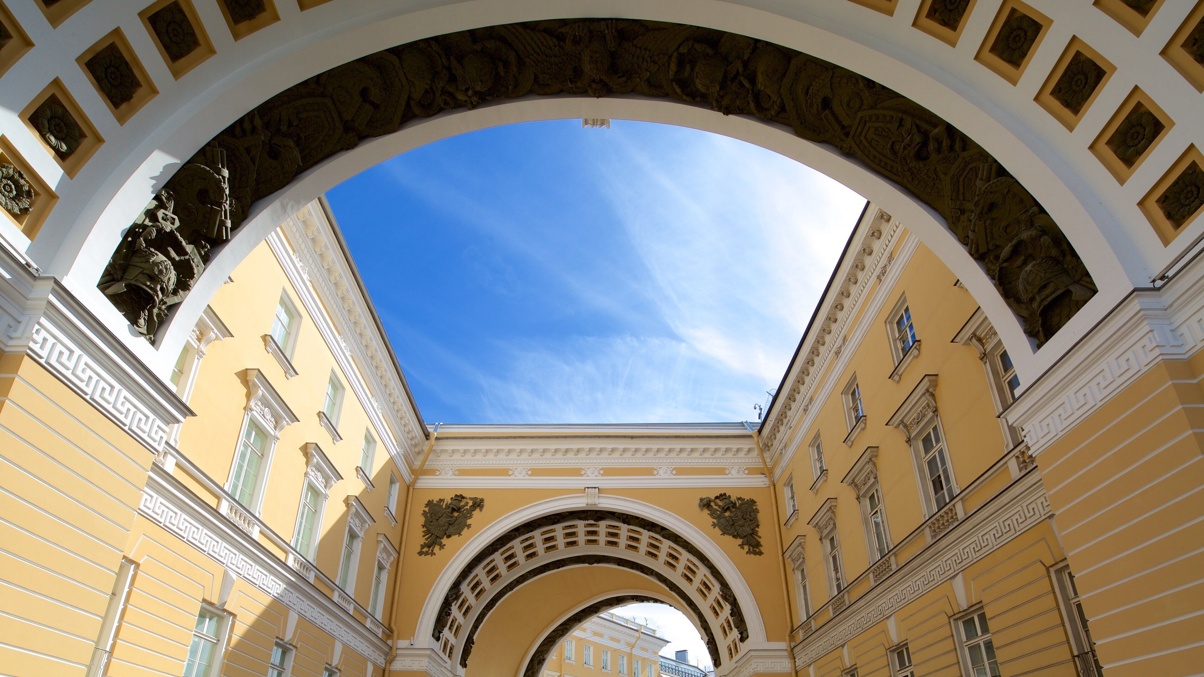 Palace Square featuring heritage architecture