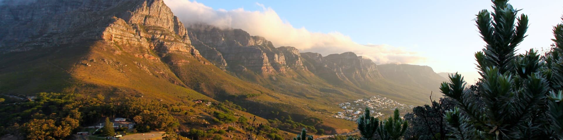 Table Mountain which includes landscape views and mountains