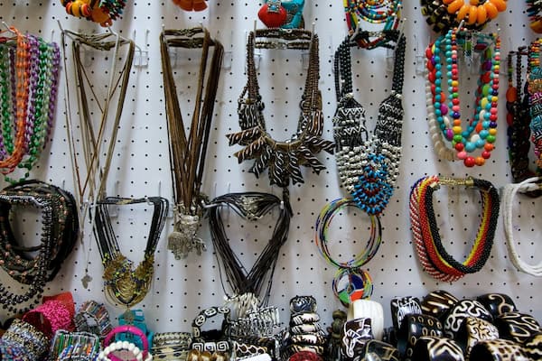 Rue Long Street montrant shopping, marchés et vues intérieures