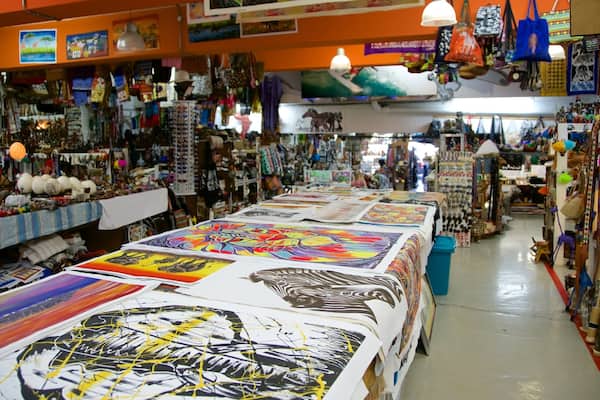 Long Street which includes interior views, shopping and markets