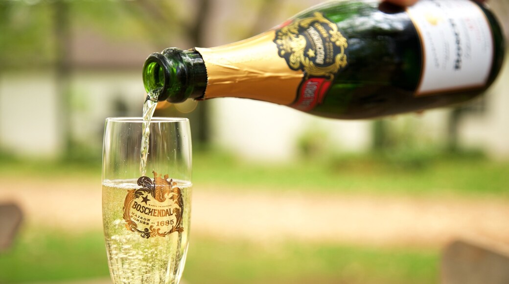 Exploitation viticole Boschendal Estate mettant en vedette boissons